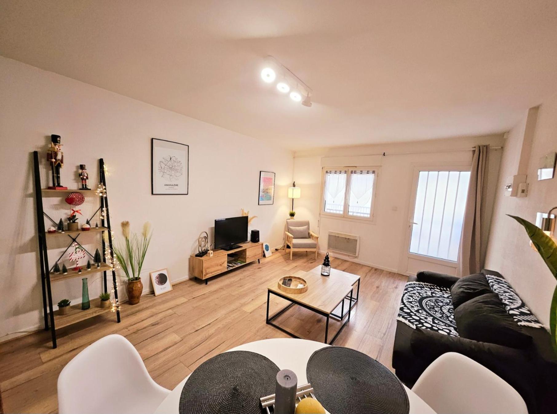 Appartement Cosy Proche Gare - Fibre Optique Et Parking Angoulême Екстериор снимка